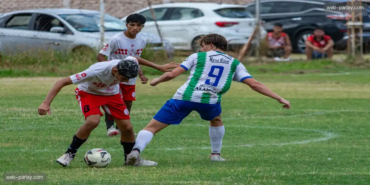 🏀 吉祥物与观众席小朋友猜拳，欢乐互动无极限，热血共振全家！✂️